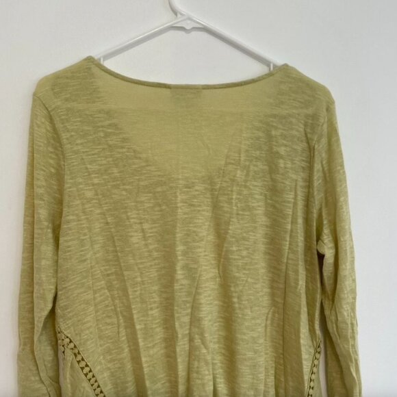 J. JILL Linen Blend Top Chartreuse Green V-Neck 3/4 Sleeve Crochet Asymmetrical - Picture 11 of 12